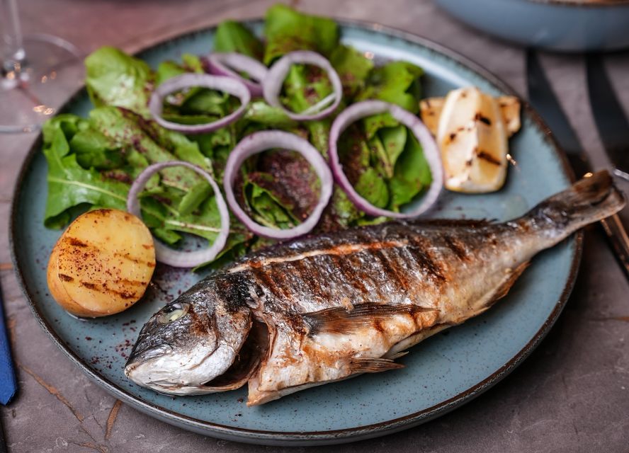 Bosphorus Dinner Cruise (Soft Drinks & Local Alcohols + Dinner + Hotel Transfers + Turkish Show ) - VIP TABLE