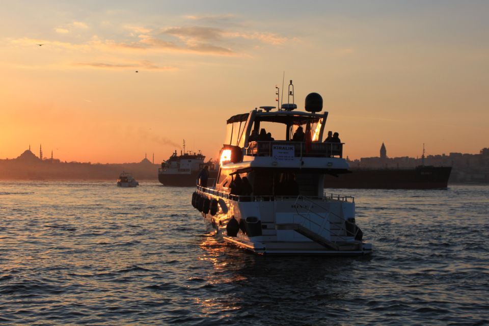 BEST Sunset Sail- Luxury Yacht Cruise - Self Coming - WITH PROFESSIONAL GUIDE 