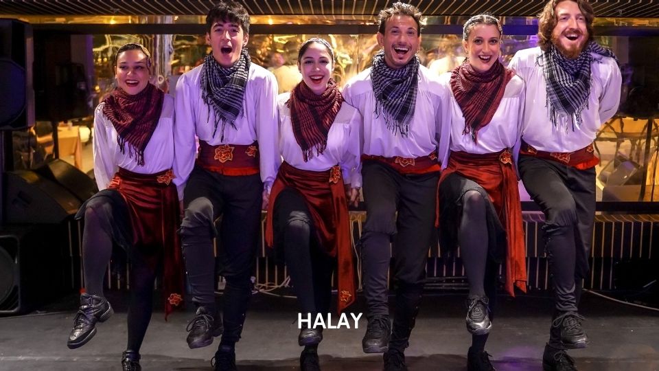 CRAZY SALE - PRIVATE TABLE BOSPHORUS DINNER CRUISE (NON ALCOHOL) - INCLUDING PICK UP & DROP OFF